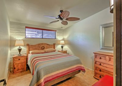 Tucson Vacation Rental, Big Back Yard, This second bedroom features a cozy, queen-sized bed