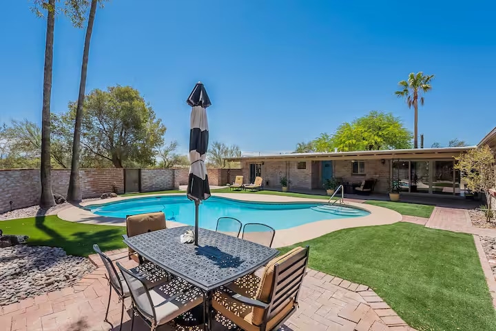 Tucson Luxury Rental Home, a04e45fb-c6a2-475b-a05f-9e3613909457 Stunning Foothills Oasis, Casa De Las Aguas, Pool